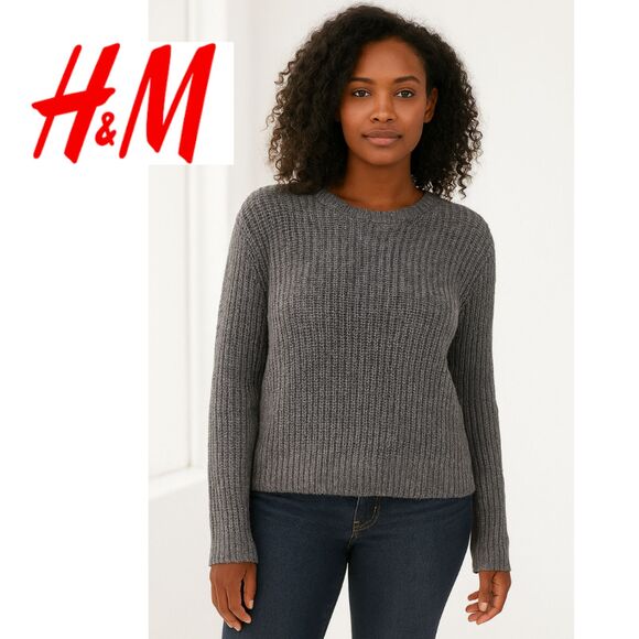 H&M Grey Knit Sweater Zipper with Unique Zippers at the Sides - Picture 1 of 11
